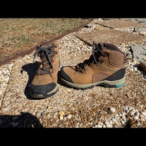 Ariat Women's Skyline Mid Waterproof Boot